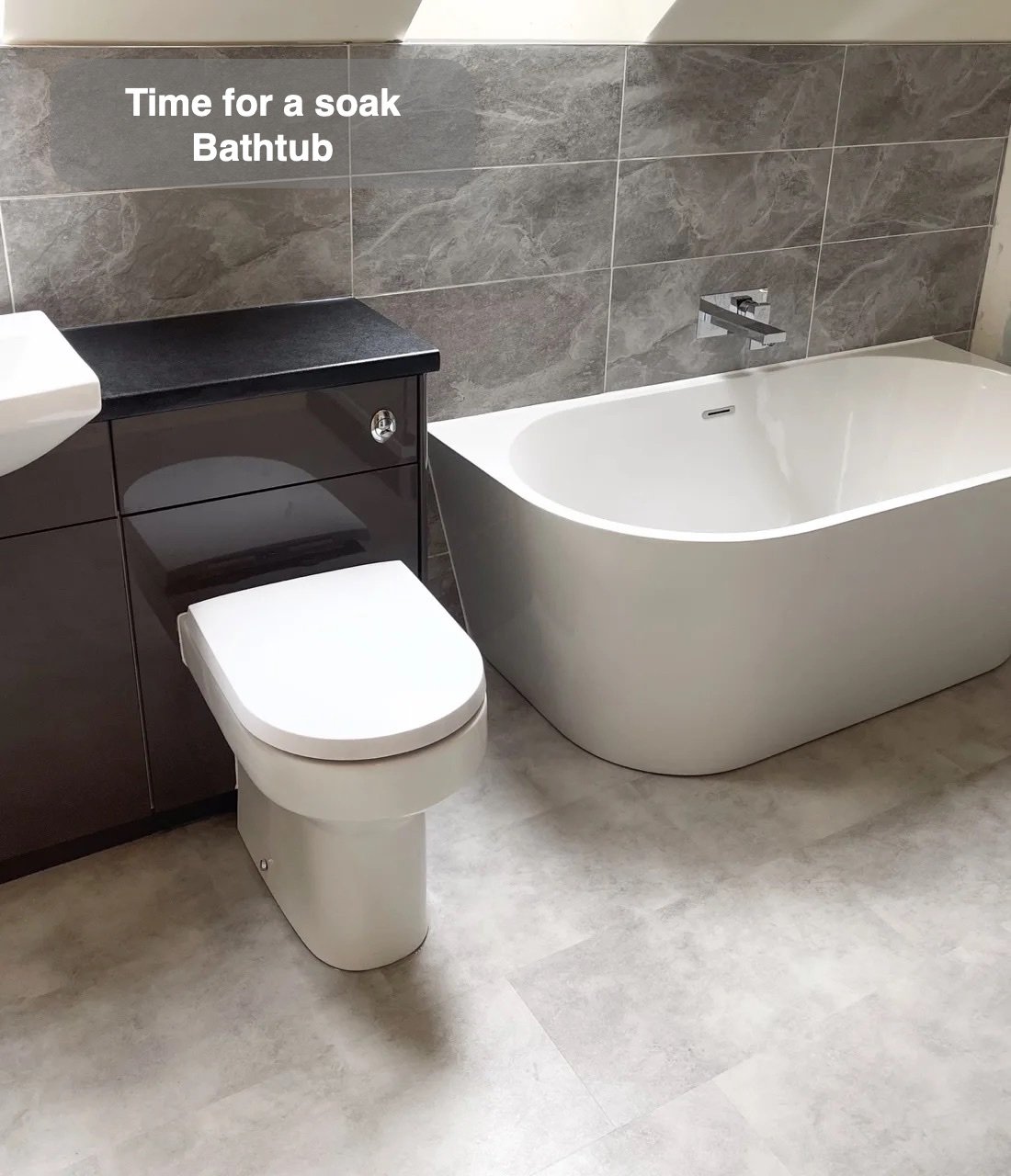 The option of a bath in the completed Kintore bathroom
