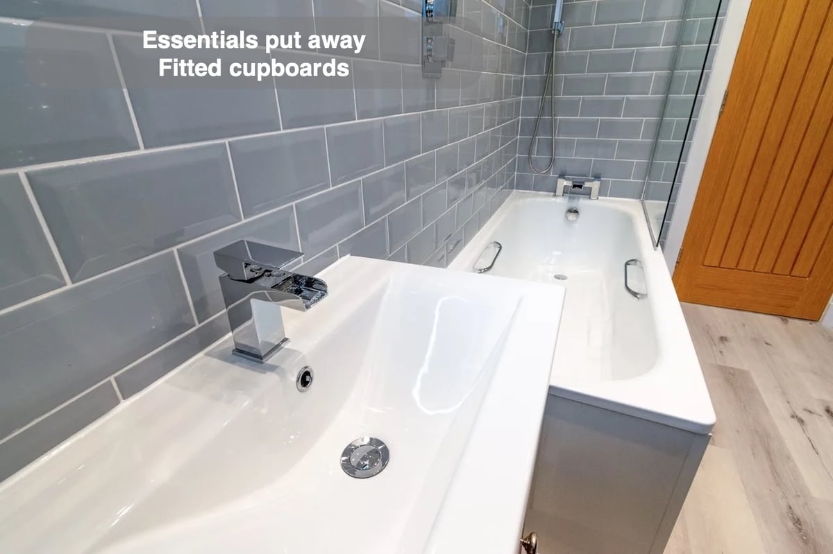 Storage fitted into the layout in Cults bathroom