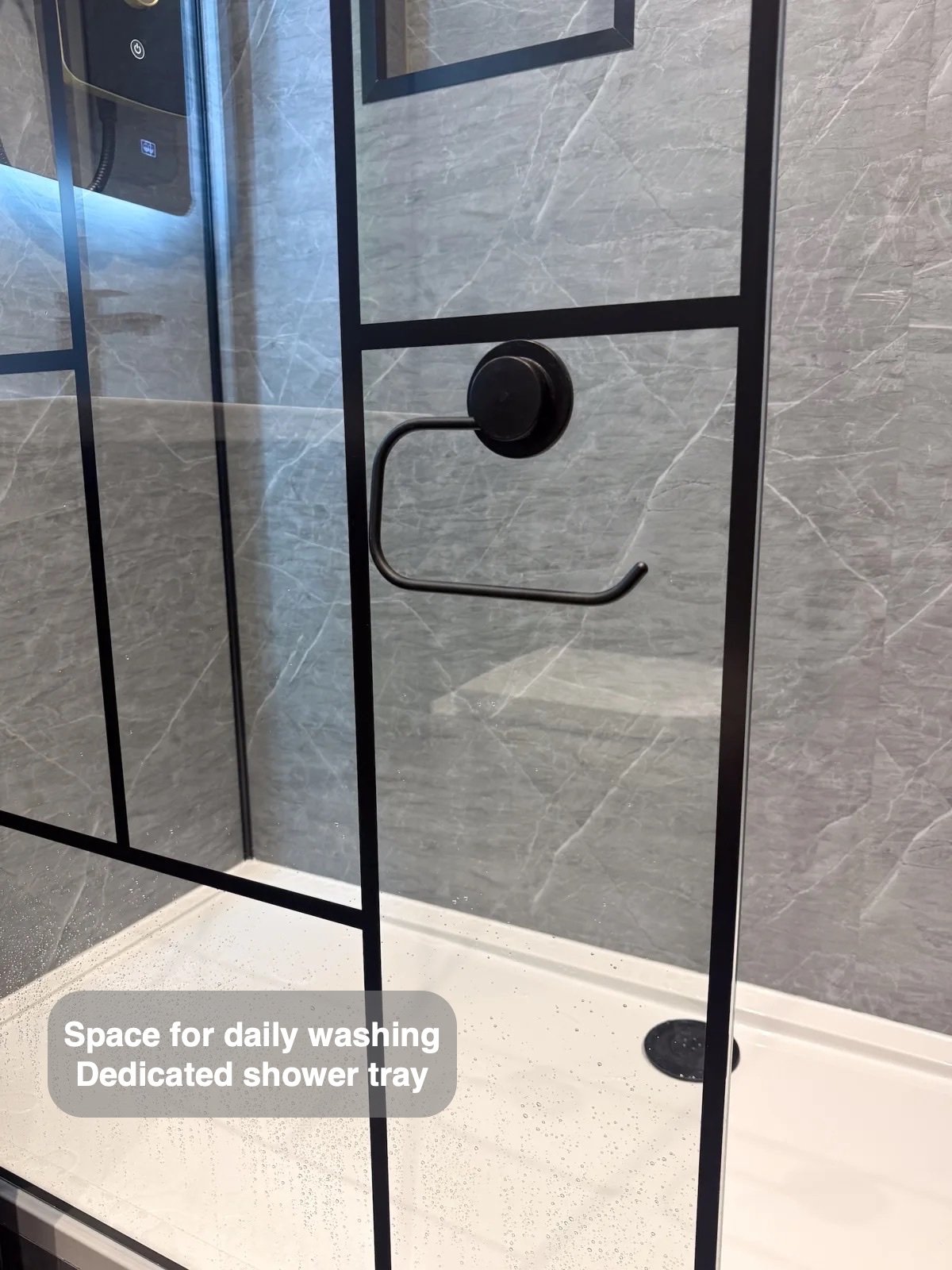 Shower tray and framed screen