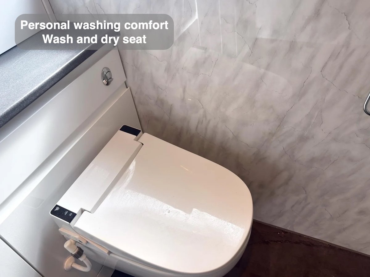 Wash and dry seat
