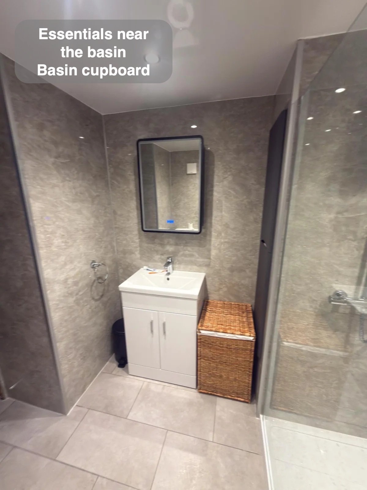 Basin cupboard
