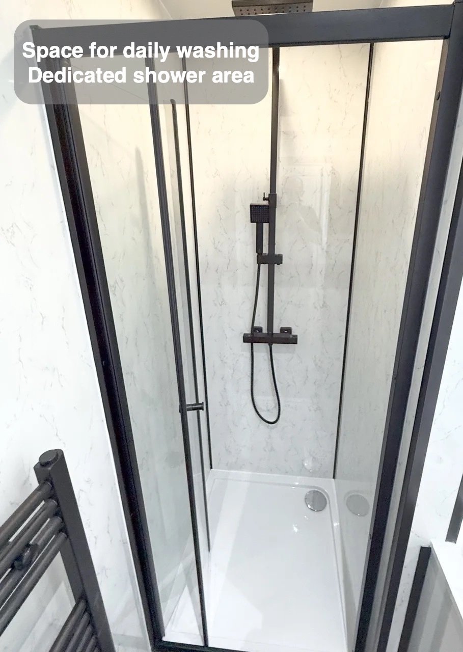 A dedicated place to shower in Midstocket, Aberdeen bathroom