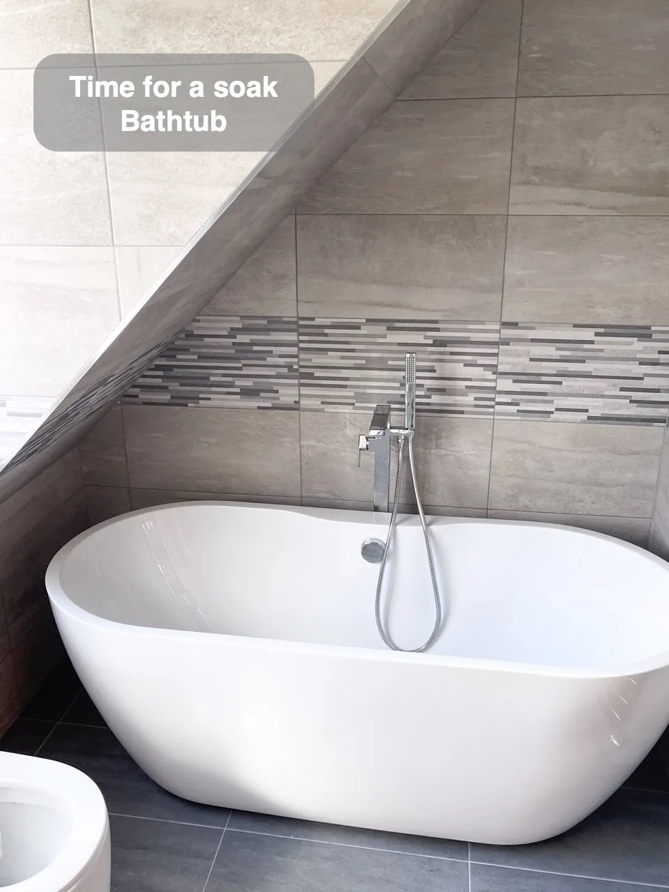 The option of a bath in the completed Woodside, Aberdeen bathroom