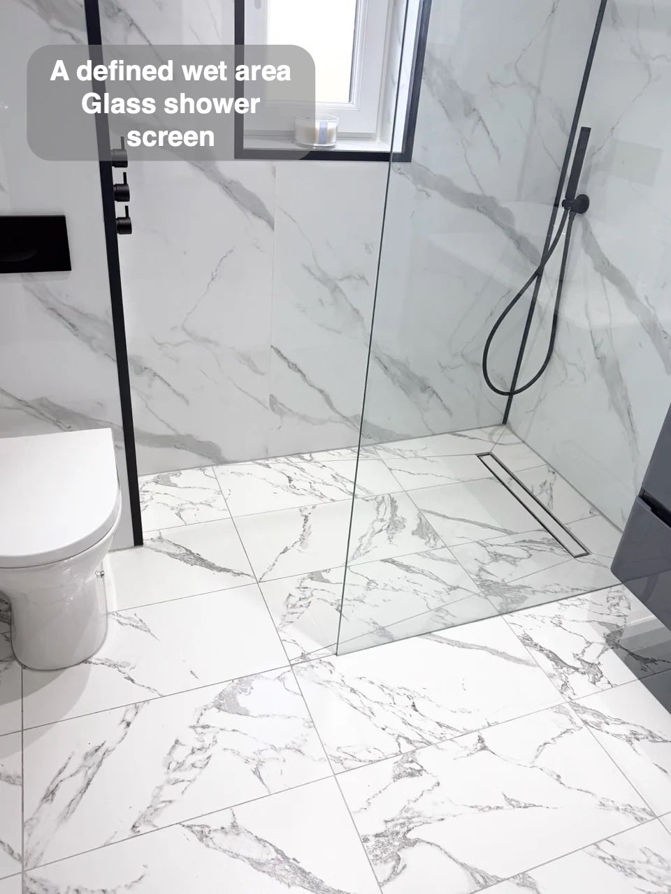 Glass shower screen