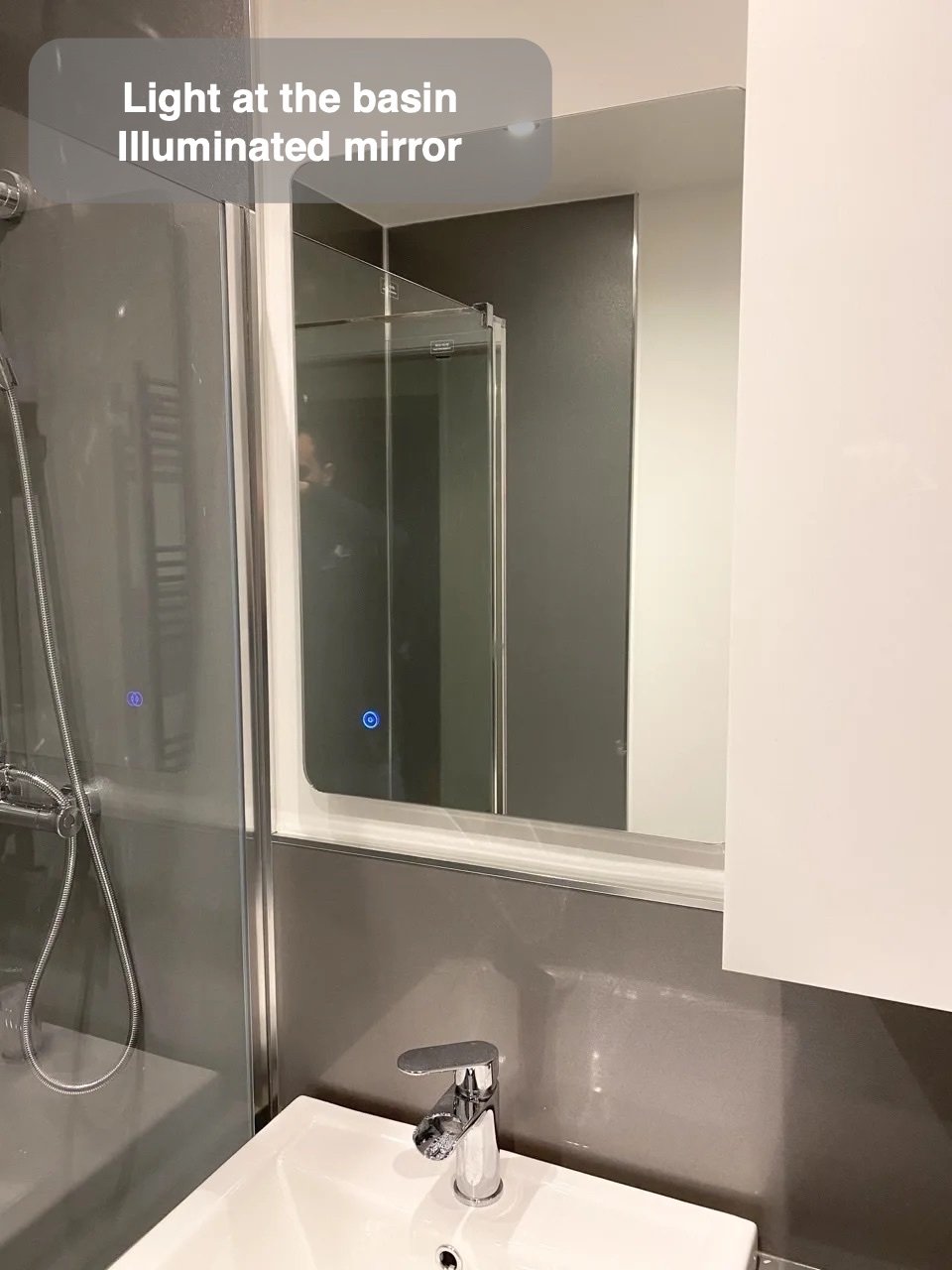 A useful place to get ready in Ferryhill, Aberdeen bathroom