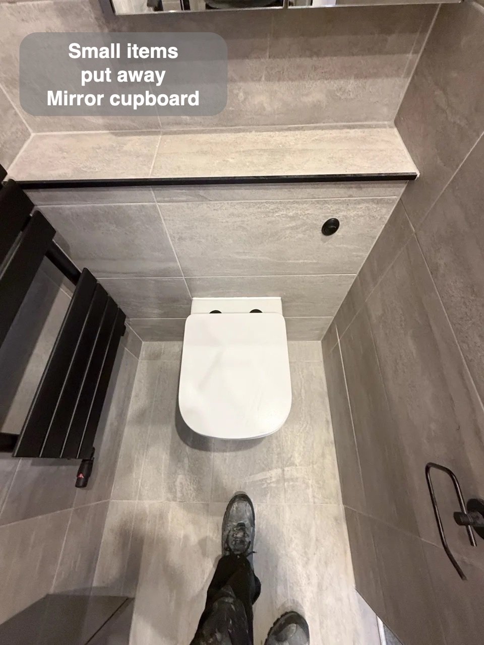 Mirror cupboard