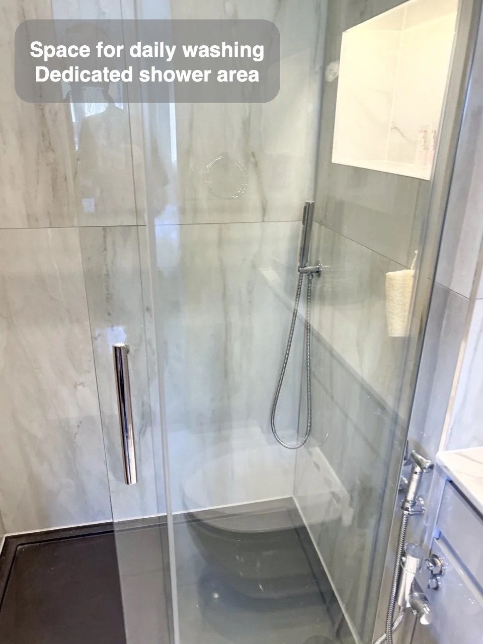 A dedicated place to shower in Hilton, Aberdeen bathroom