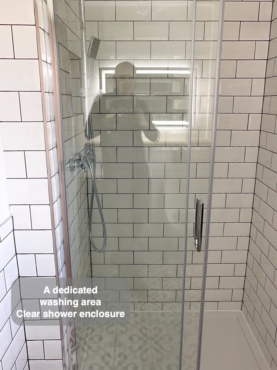 Clear shower enclosure