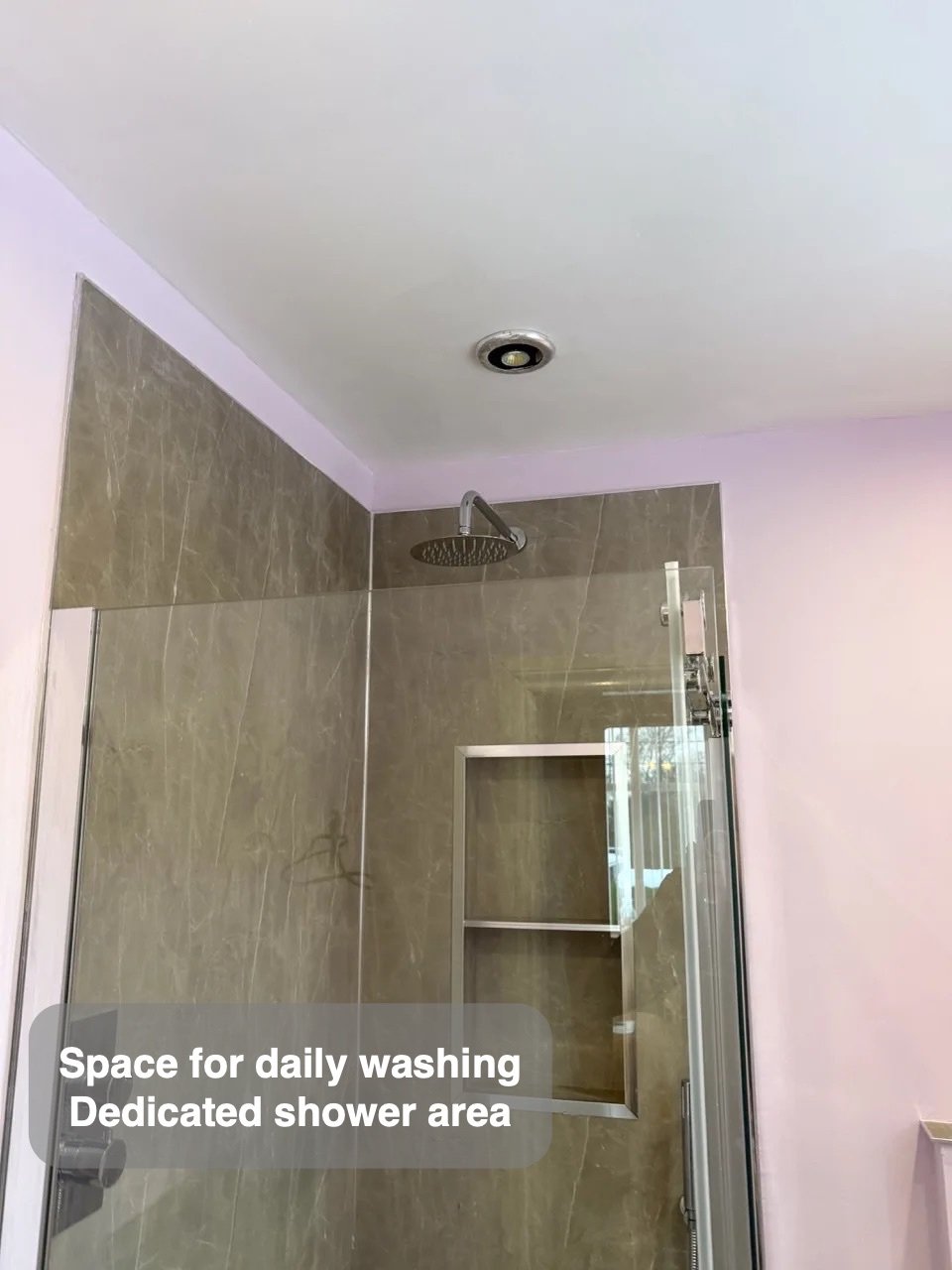 A dedicated place to shower in Aberdeen bathroom