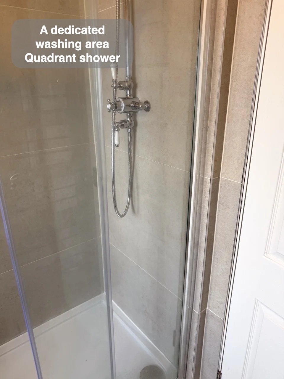 Quadrant shower